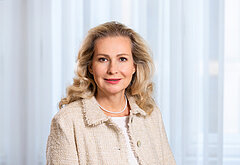 Ein Porträtfoto von IV-NÖ-Geschäftsführerin Michaela Roither im Querformat.