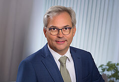 Ein Porträtfoto von IV-NÖ-Vizepräsident Johann Eggerth